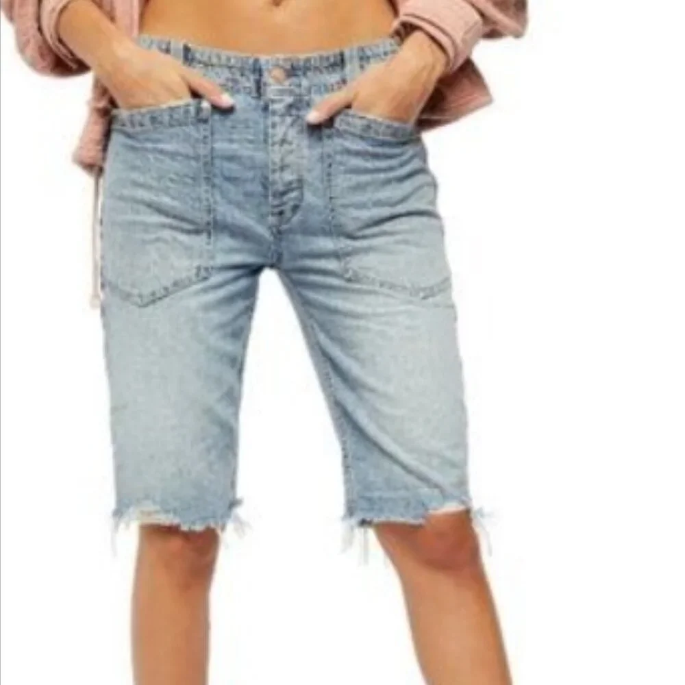 Free People – Rebel Rouser Cut-Off Long Bermuda Shorts Blue